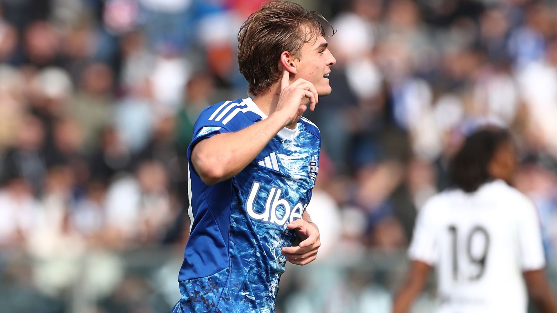 Cesc Fabregas Praises Nico Paz’s Exceptional Talent and Urges Como Not to Restrict Their Star Player’s Versatility