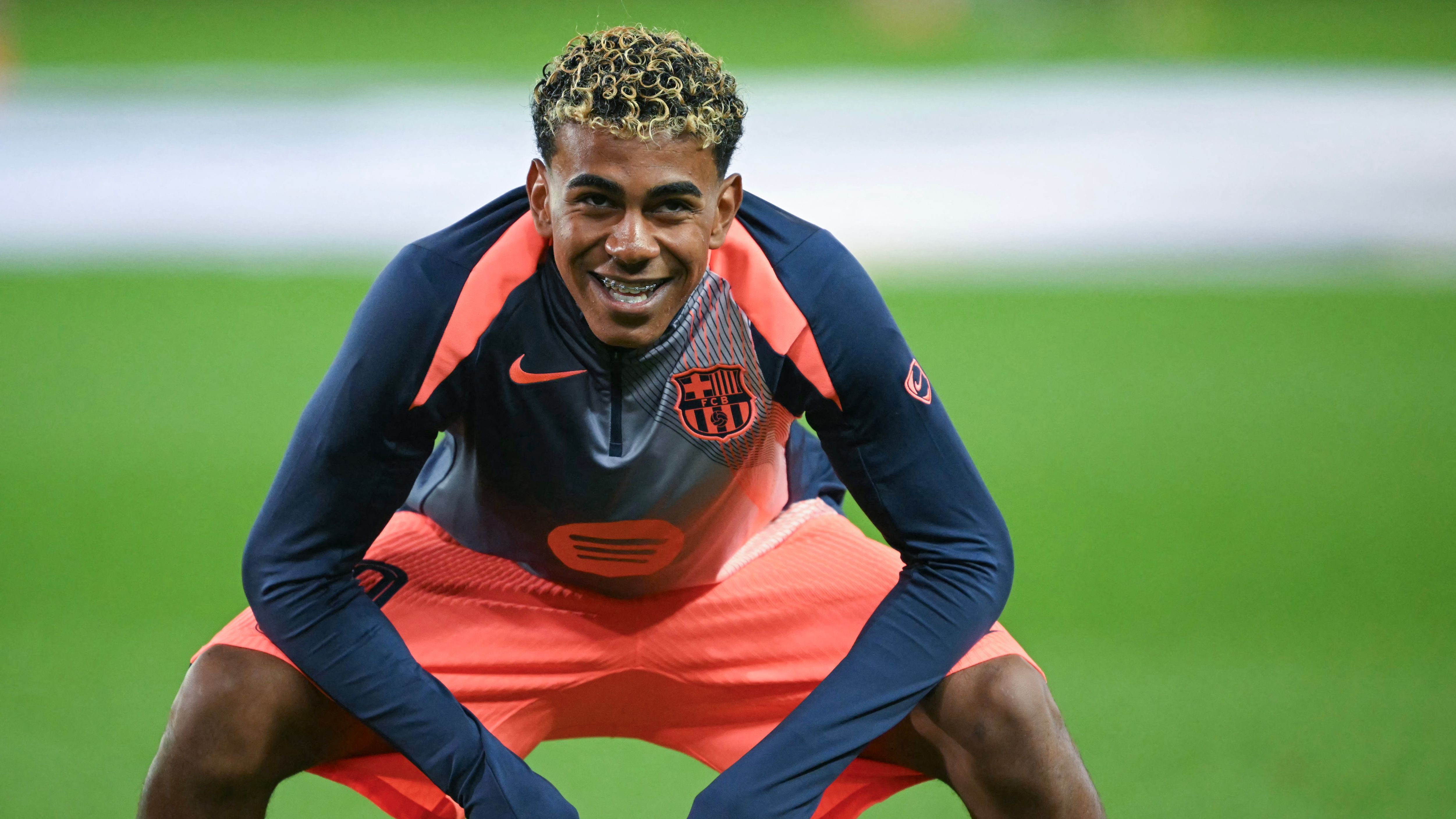 Lamine Yamal Cautioned on the Drawbacks of Stardom at Barcelona and Spain, as Ivan Rakitic Hails the ‘Truly Special’ Teenager