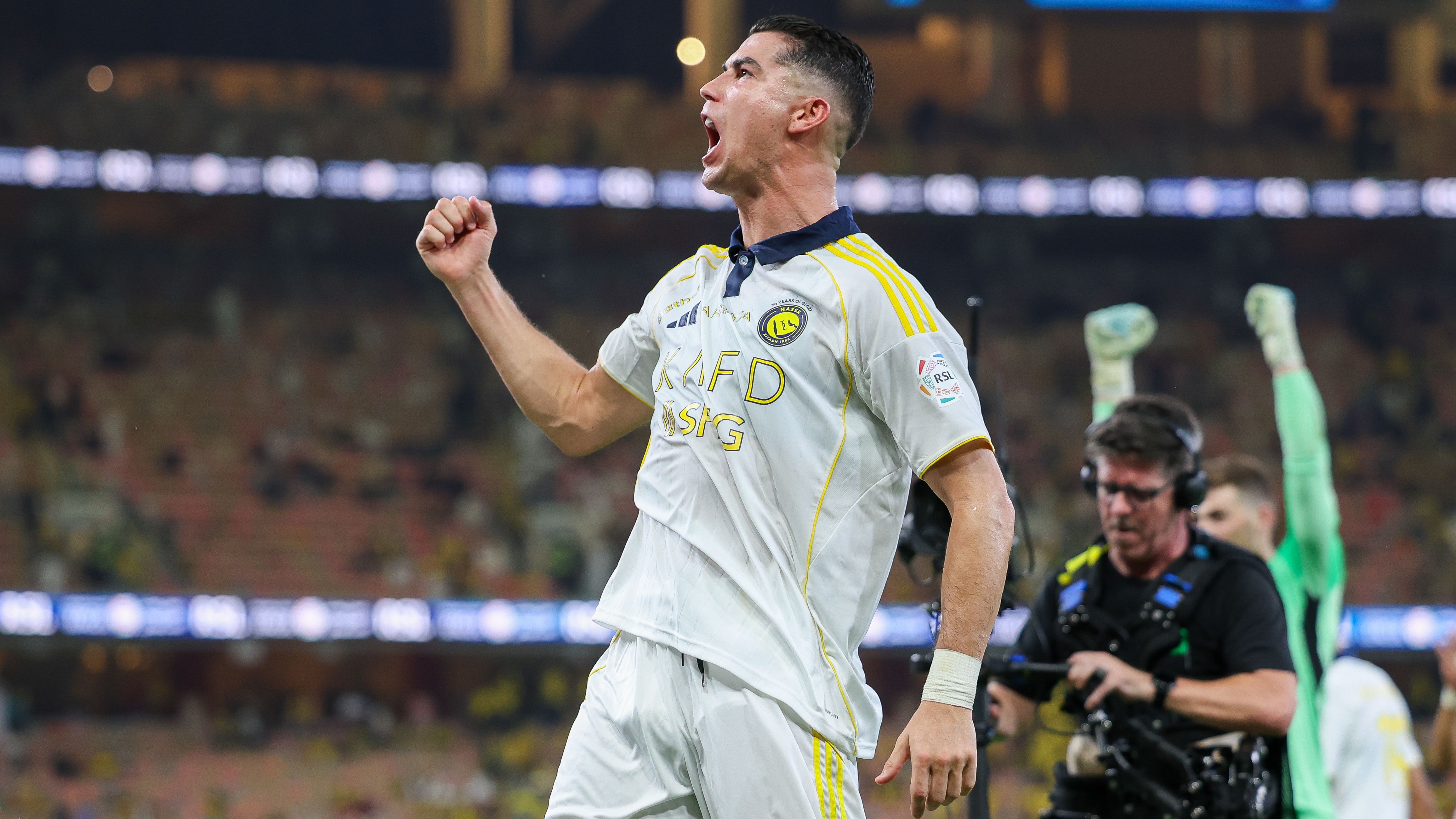 A Donald Trump associate reveals she did not recognize Cristiano Ronaldo during a White House visit, while praising his kindness and humility in a social media post