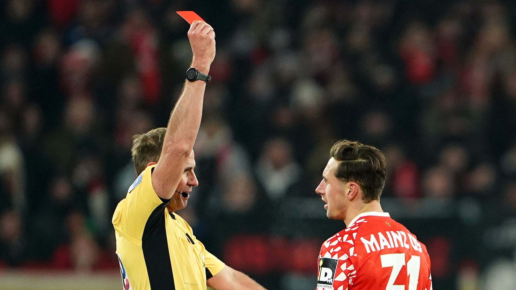 Demand for a 12-Match Suspension: Mainz Defender Faces Calls to Be Made an Example After Becoming the Bundesliga’s Most Sent-Off Player