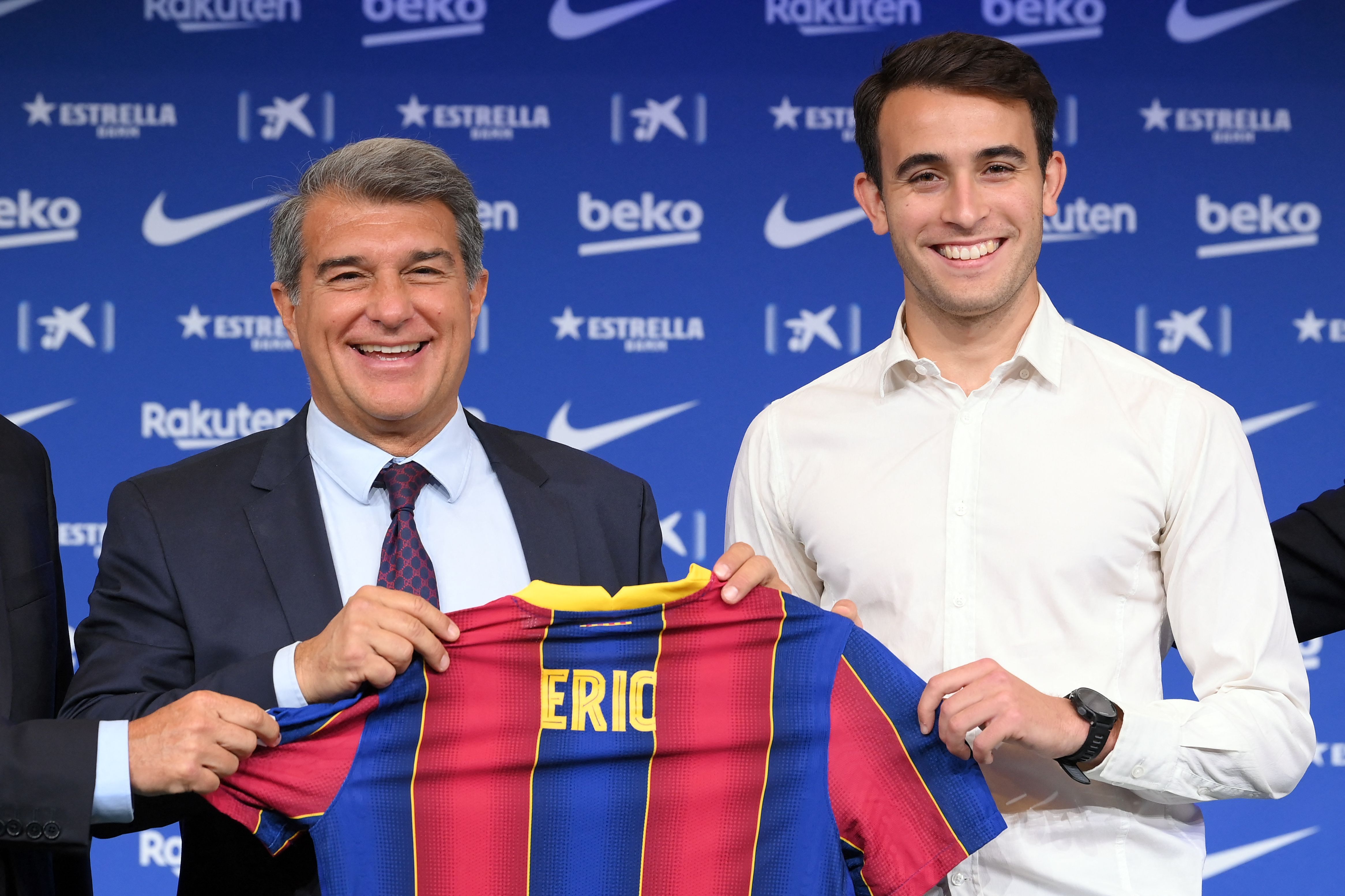 Eric Garcia Poised to Reject PSG Offer as Contract Extension Talks with Barcelona Advance