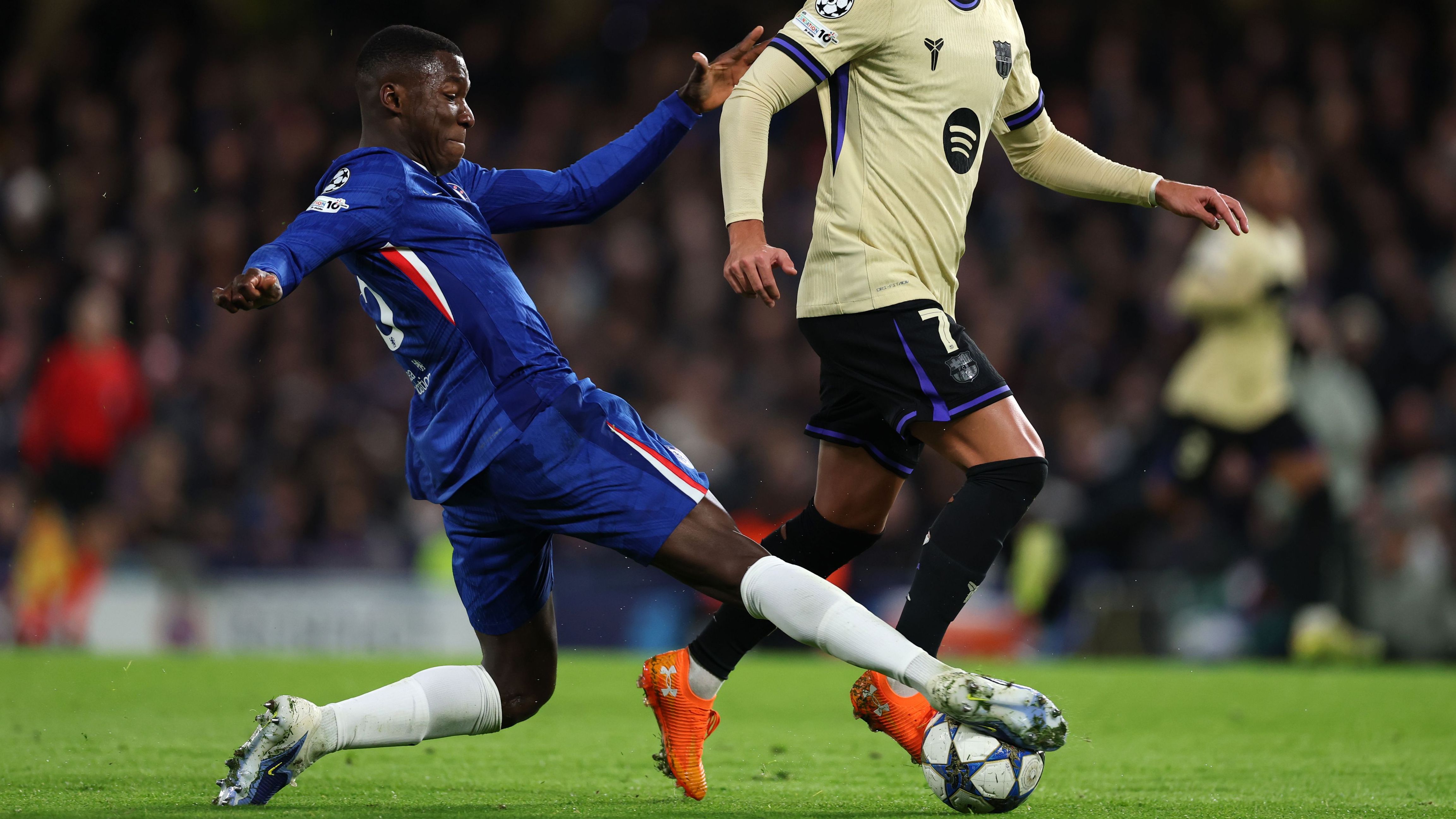 Chelsea Player Ratings vs. Barcelona: Estevao’s Standout Performance Edges the Young Talents as Cucurella Neutralizes Yamal in Decisive Champions League Victory for the Blues