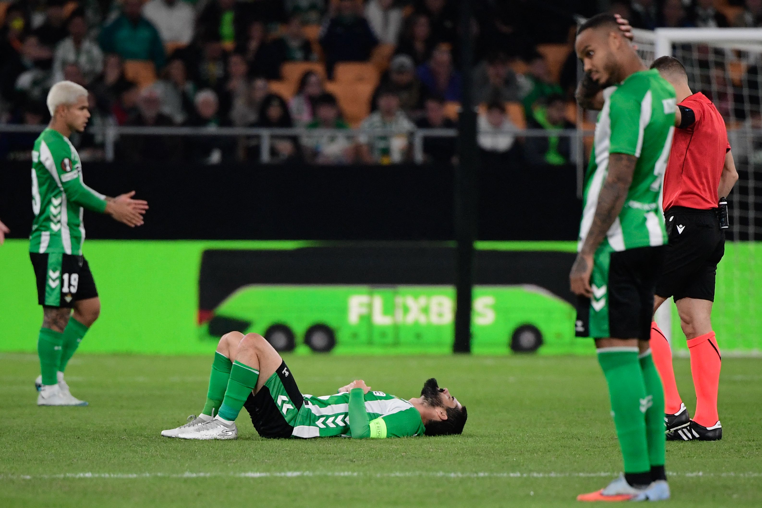 Real Betis’ Isco Sidelined After Requiring Seven Stitches in Collision with Former Manchester United Star During Europa League Match