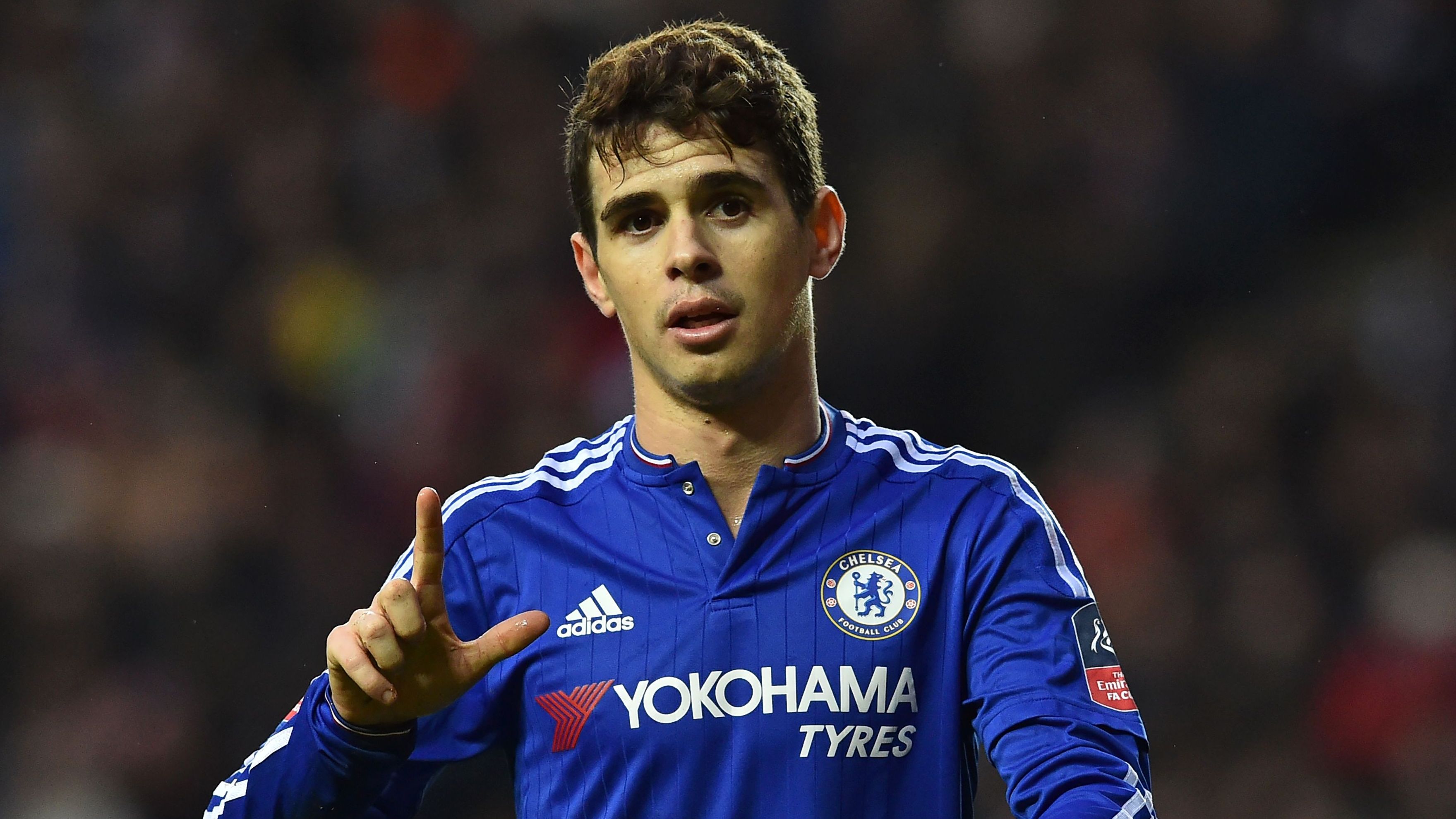 Former Chelsea Midfielder Oscar Considers Retirement Following Sudden Health Collapse and Diagnosis