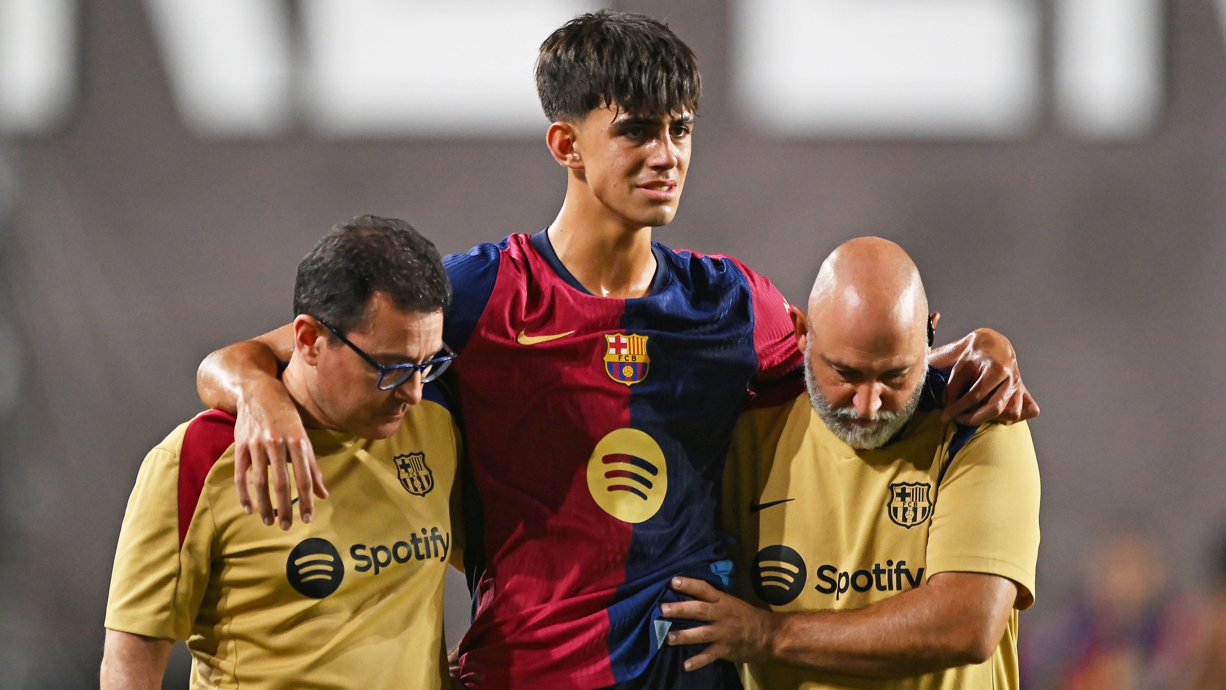 Barcelona Midfielder Marc Bernal Weighs January Transfer Amid Post-Injury Playing Time Concerns