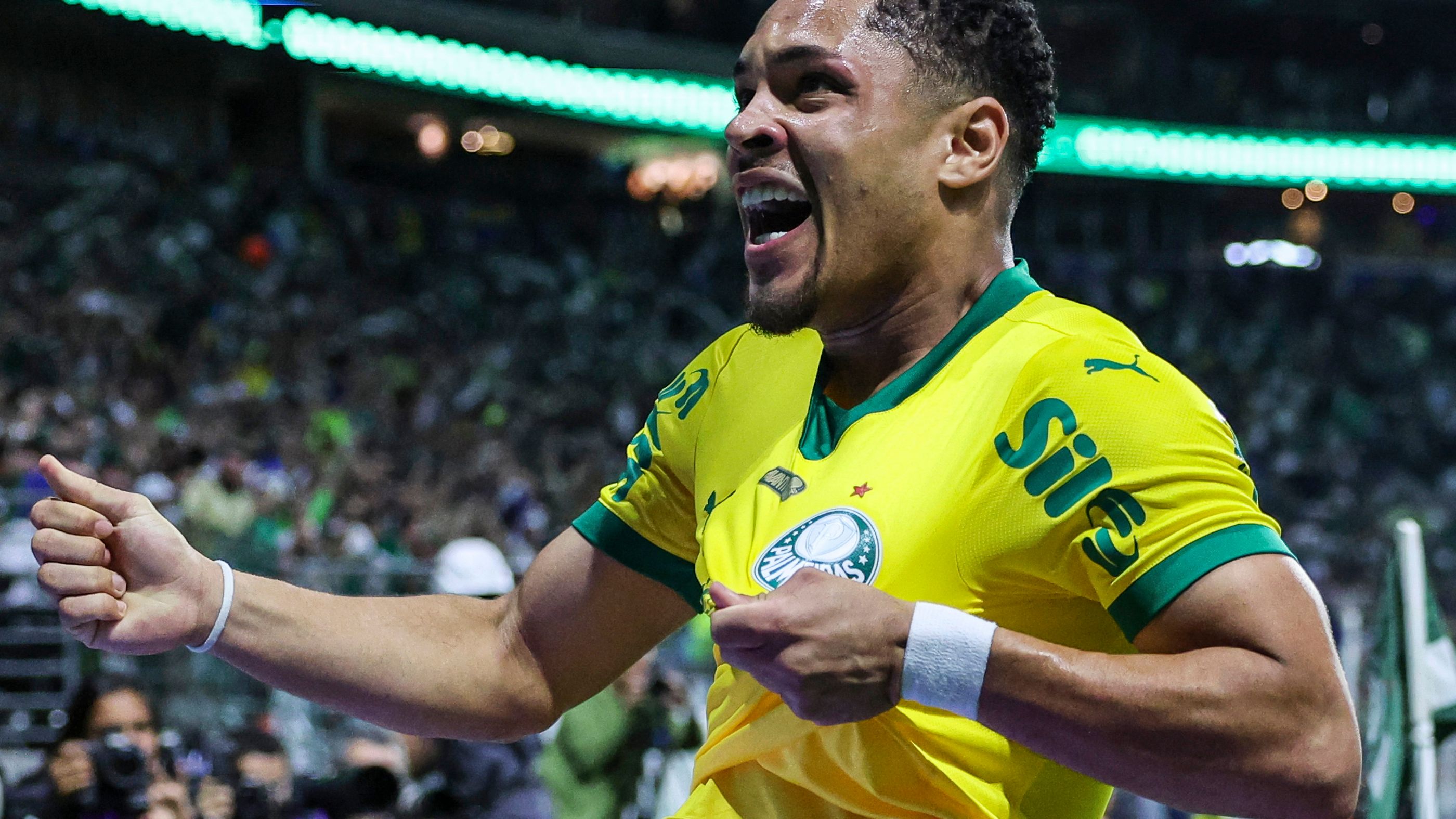 Vitor Roque: From Barcelona Struggles to Career Peak After Brazil National Team Call-Up