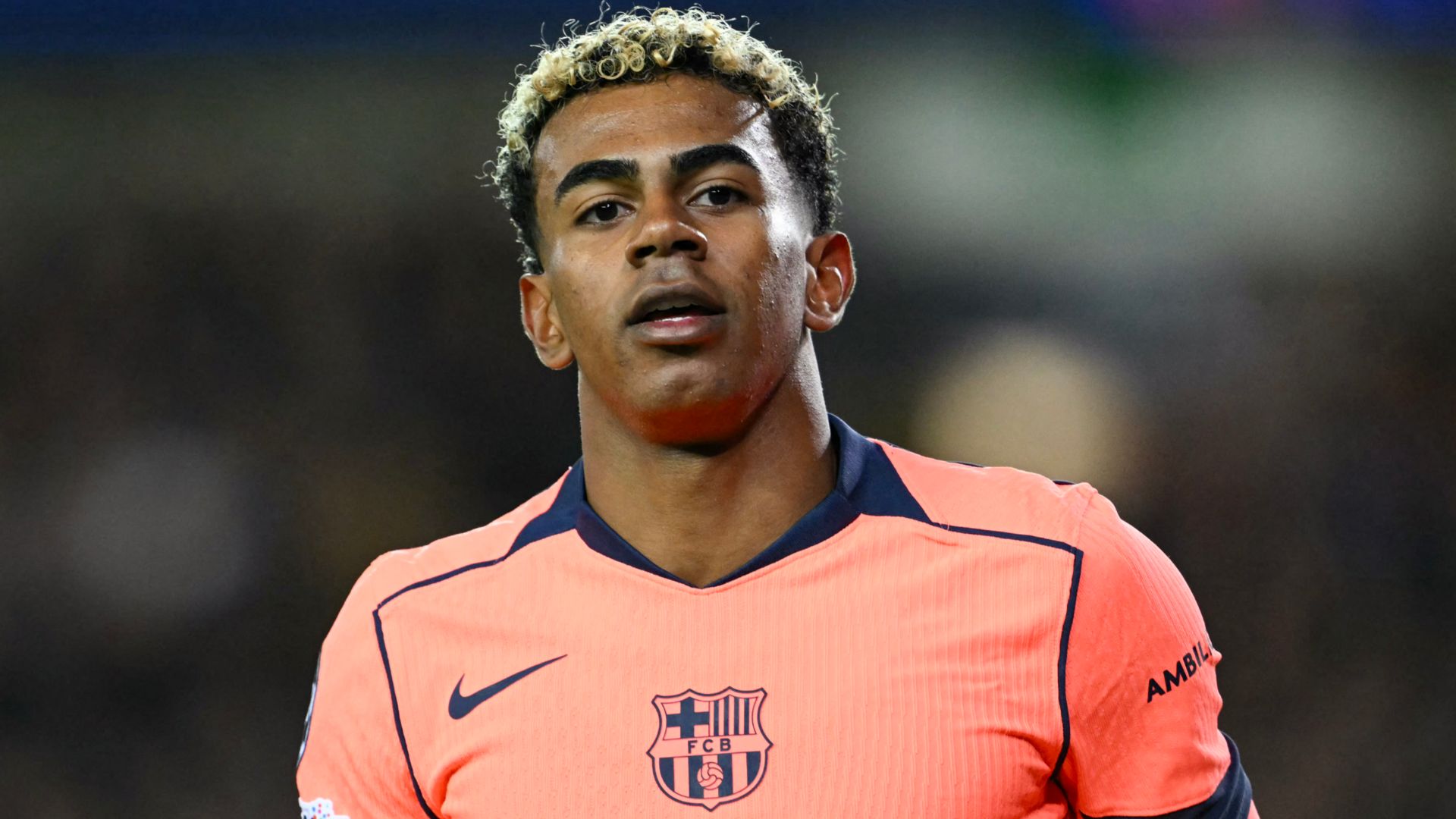 Spain Coach Luis de la Fuente Insists on Fielding Lamine Yamal for World Cup Qualifiers Despite Injury Concerns