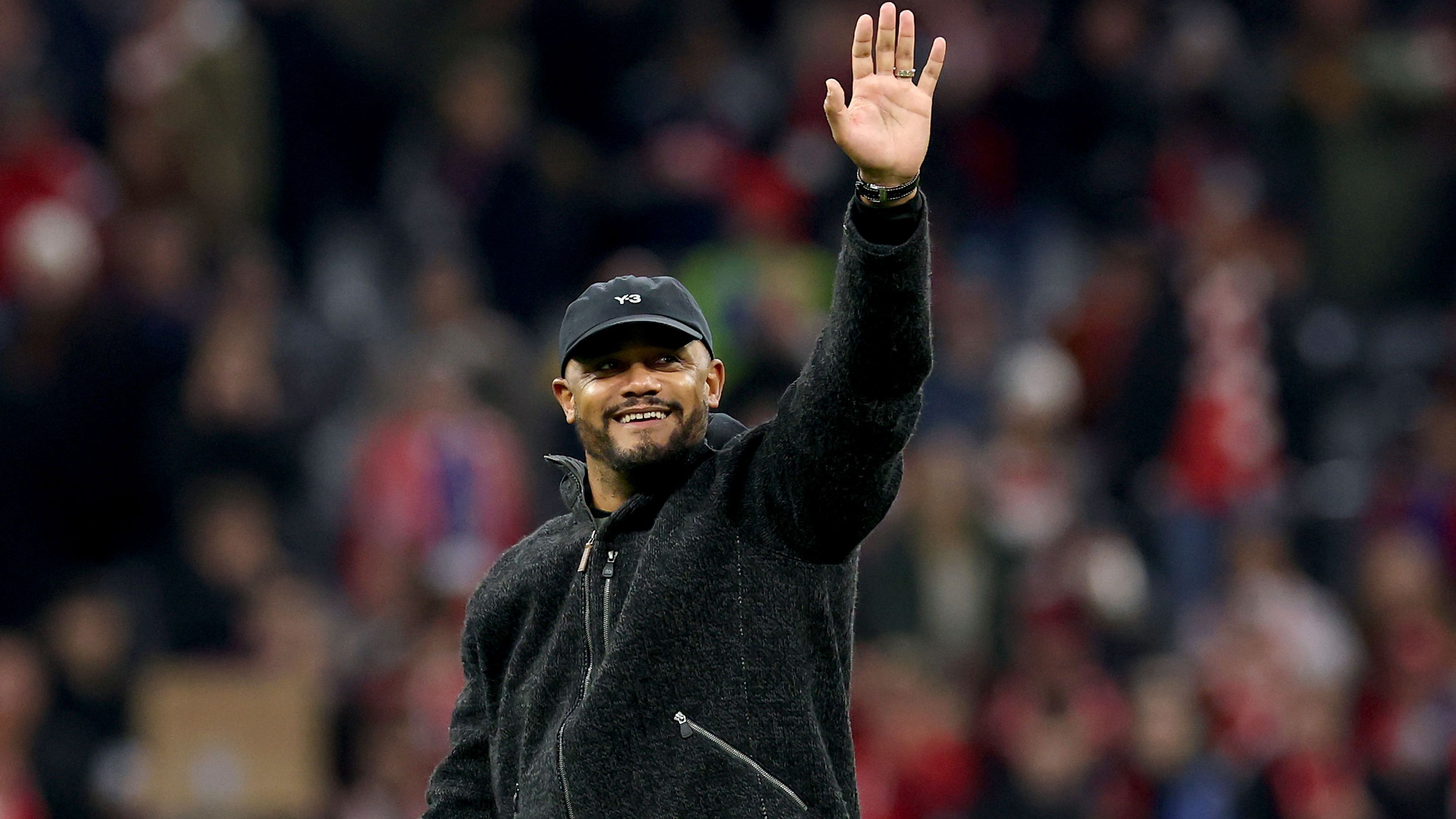 Bayern Munich Set to Offer Contract Extension to Star Full-Back Under Vincent Kompany’s Guidance