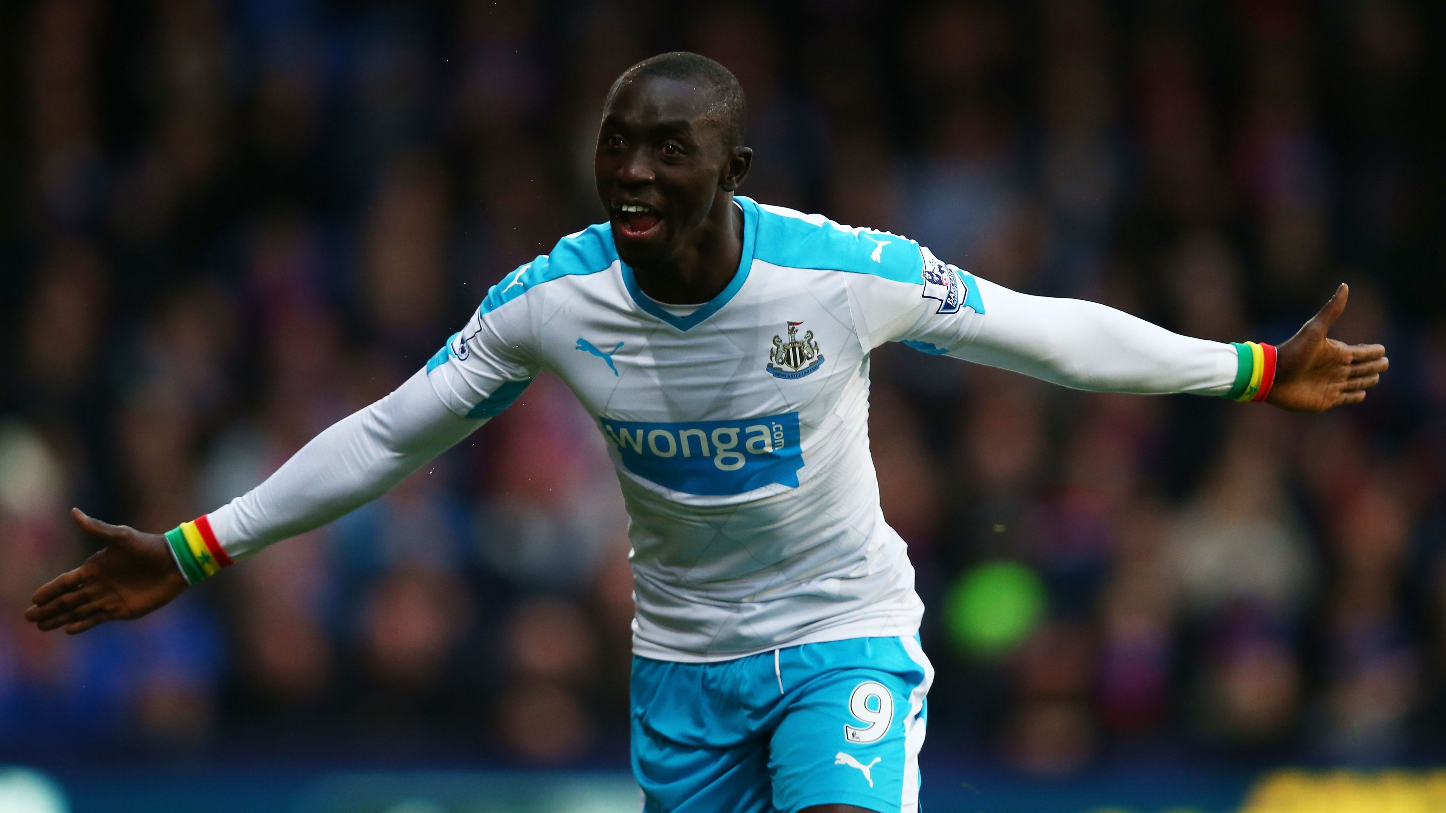 Video: Premier League Icon’s Disastrous 60 Seconds – Misses Penalty and Corner Mishap, Then Scores Six Goals