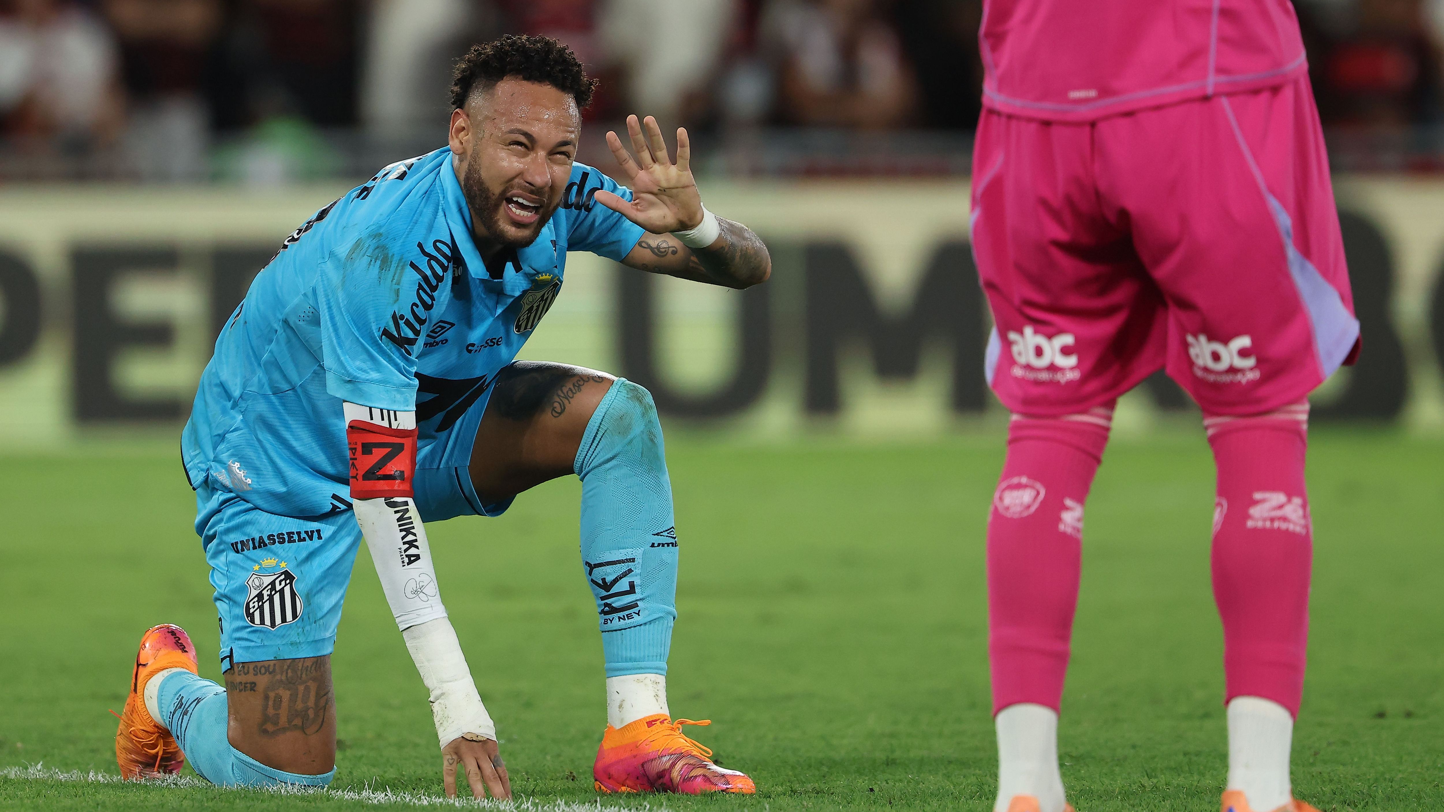 Neymar Criticized as ‘Slow’ and ‘a Disgrace,’ Warned of Exclusion from Ancelotti’s World Cup Squad Amid Santos Struggles