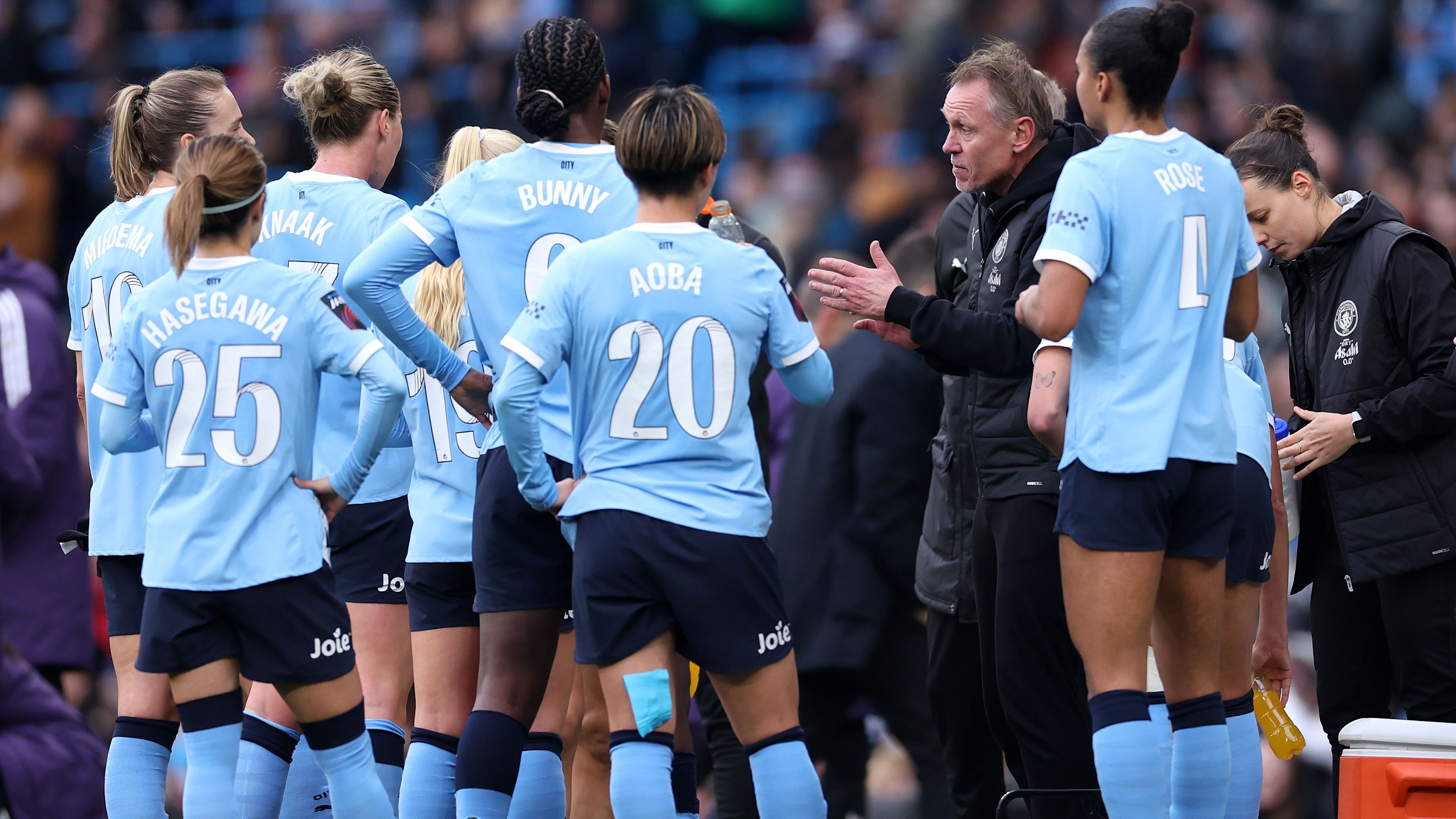 Manchester City Women’s Player Ratings vs Manchester United: Lauren Hemp Delivers Impressive Return, Thwarting Red Devils’ WSL Title Hopes as Bunny Shaw Shines in Attack