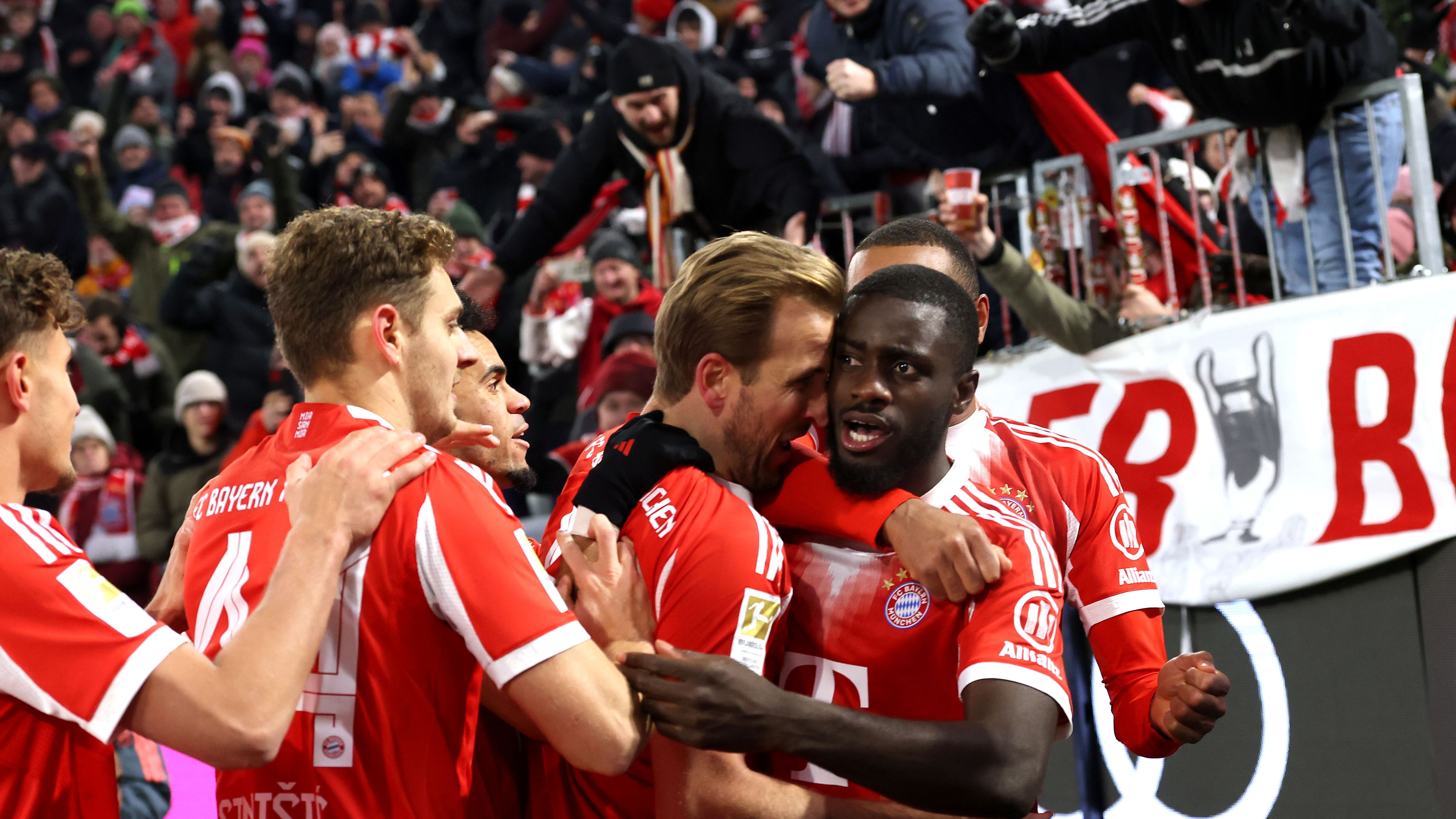 Paris Saint-Germain Competes with Real Madrid and Liverpool for Dayot Upamecano in Potential Free Transfer Amid Bayern Munich Contract Negotiations