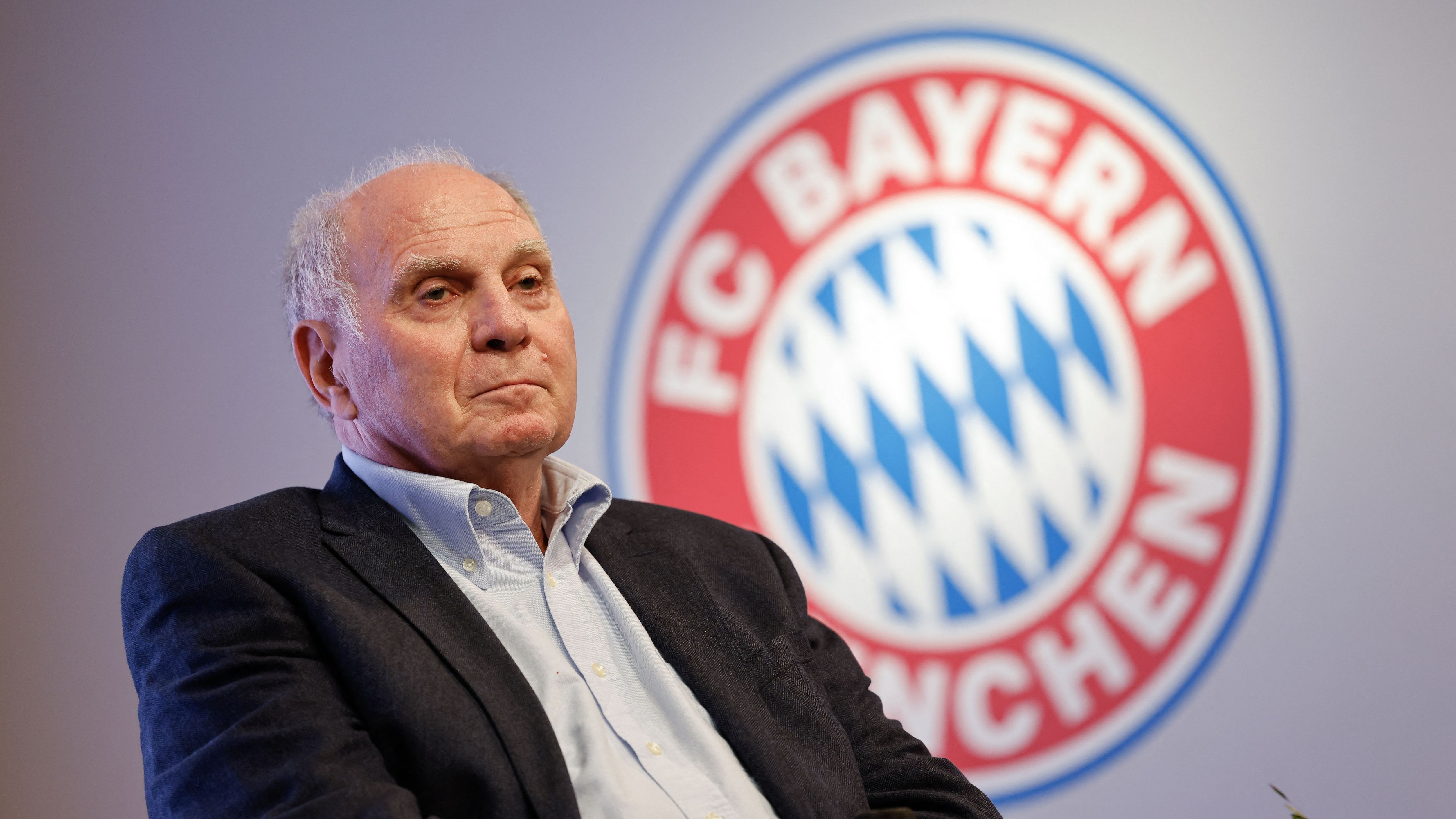 Bayern Munich Executive Criticizes Barcelona’s ‘Absurd and Incomprehensible’ Debt, Calling Their La Liga Eligibility a ‘Miracle