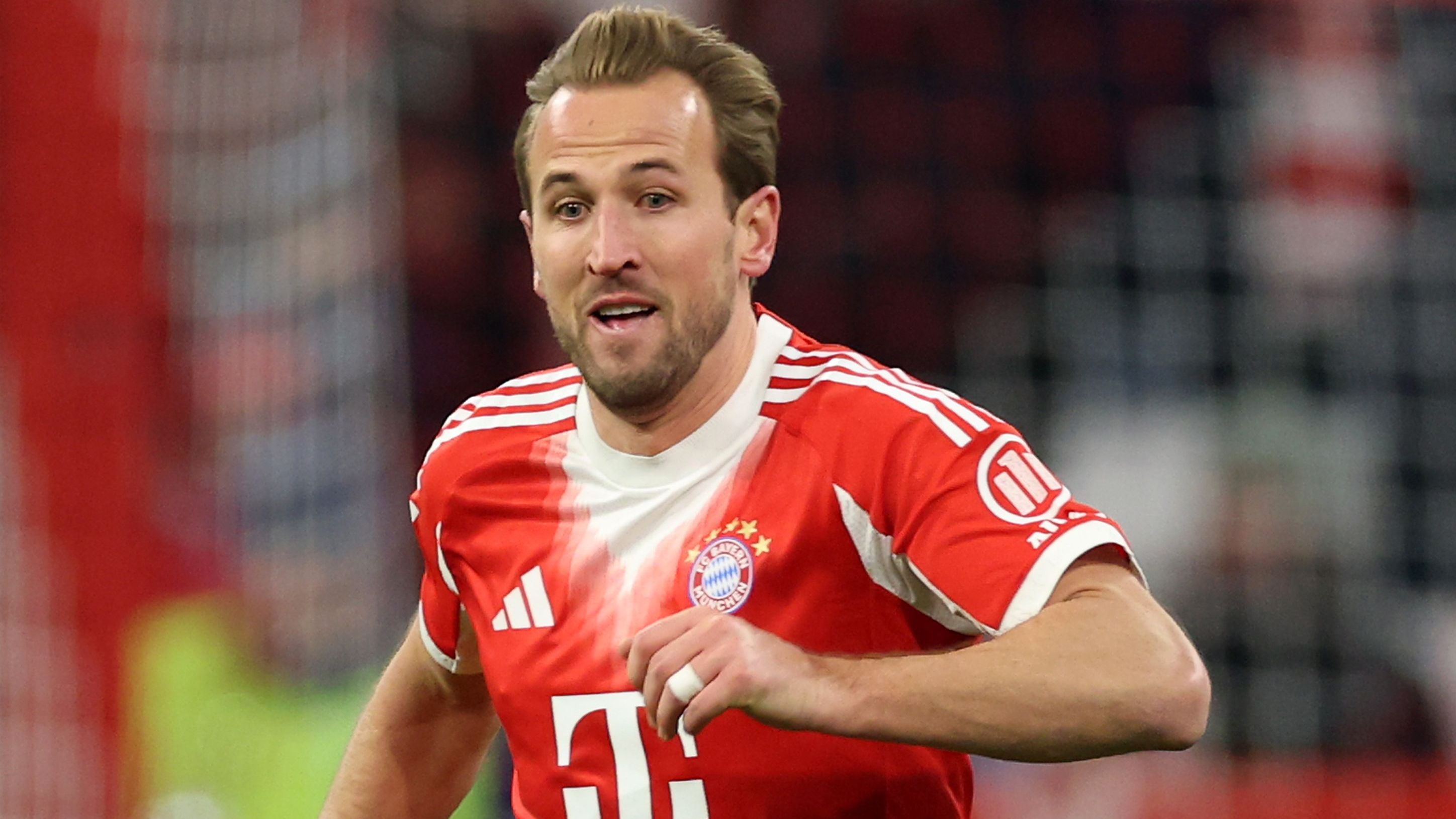 Harry Kane Addresses Barcelona Transfer Speculation Amid Pending Bayern Munich Contract Talks