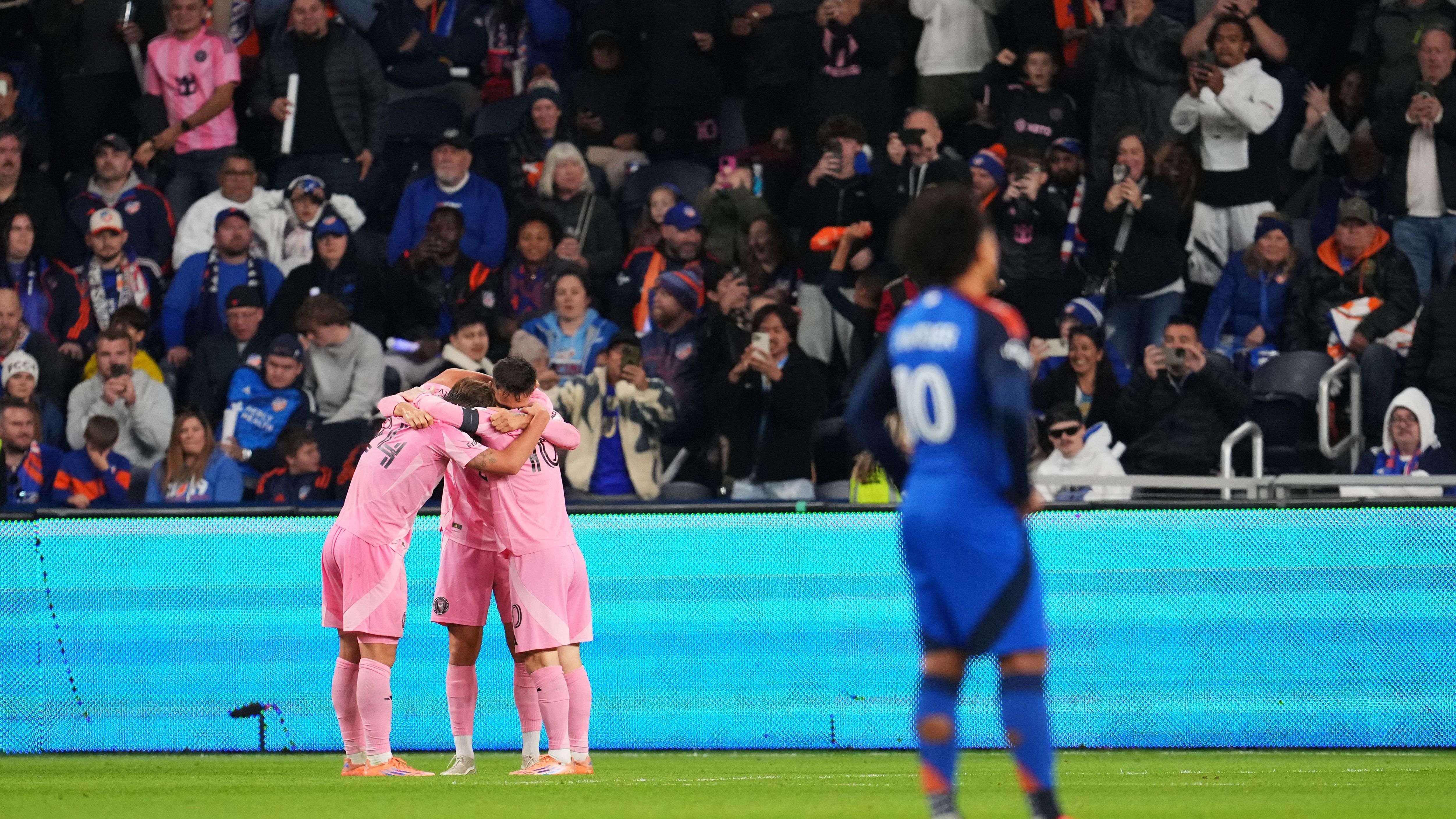 Taylor Twellman: ‘I Have Never Seen Inter Miami This Dominant with Messi’ – Commending Javier Mascherano for Benchiding Luis Suarez in Playoff Victory