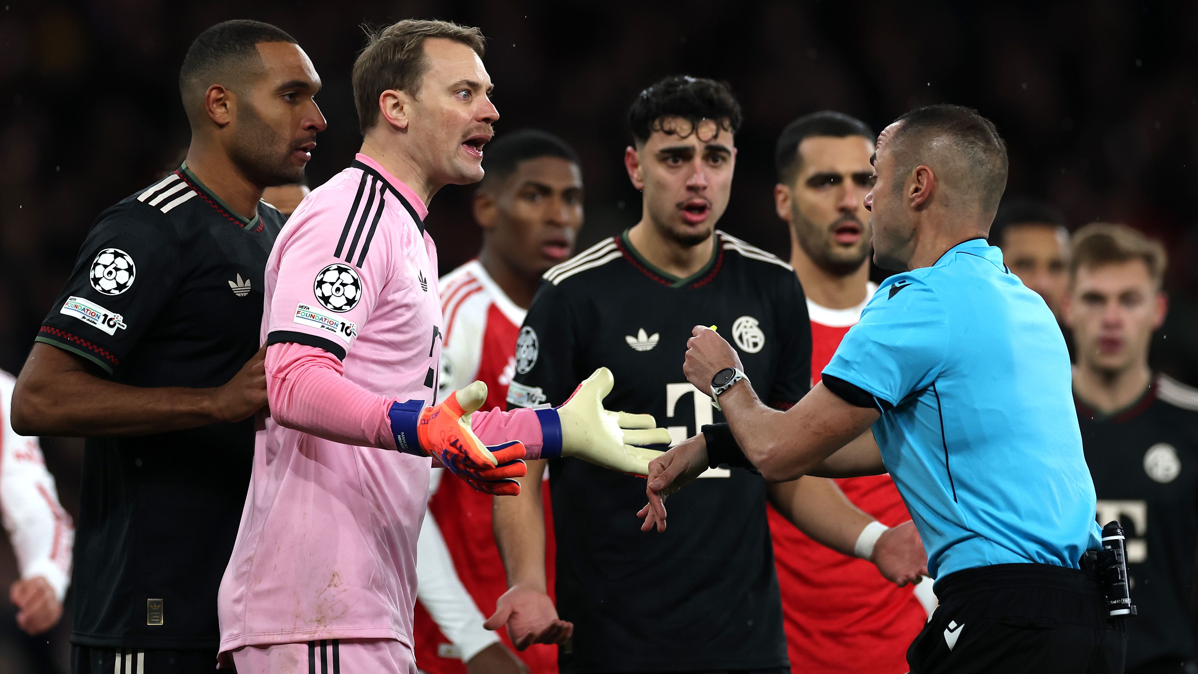 Manuel Neuer Defended Over Error Against Arsenal as Bayern Munich Legend Oliver Kahn Assesses Key Champions League Goals